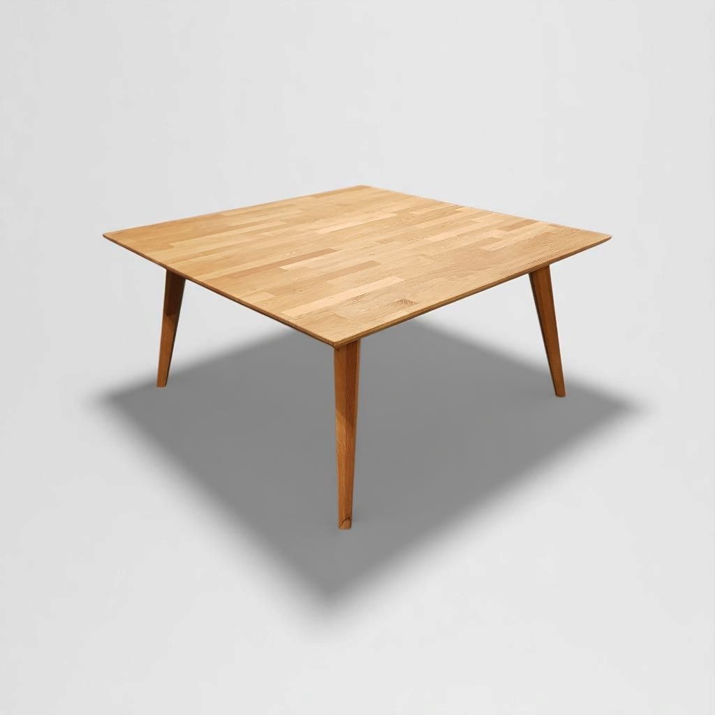 Stolik kawowy w stylu skandynawskim z drewna dębowego 112 x 110 cm