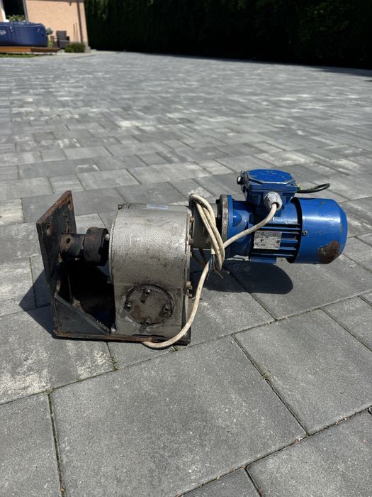 Motoreduktor podajnik do pieca na ekogroszek reduktor silnik