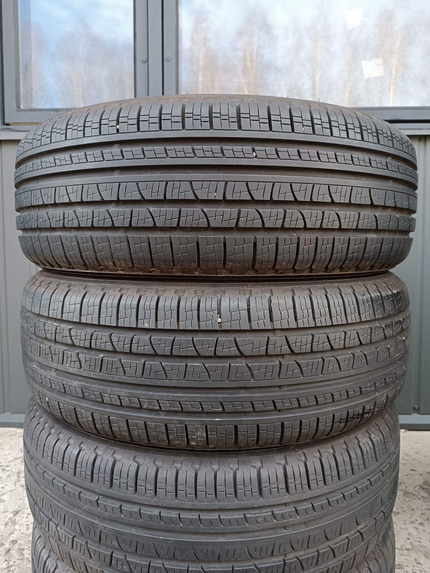 Всесезонні шини 215/65/17 Pirelli Scorpion Werde All season