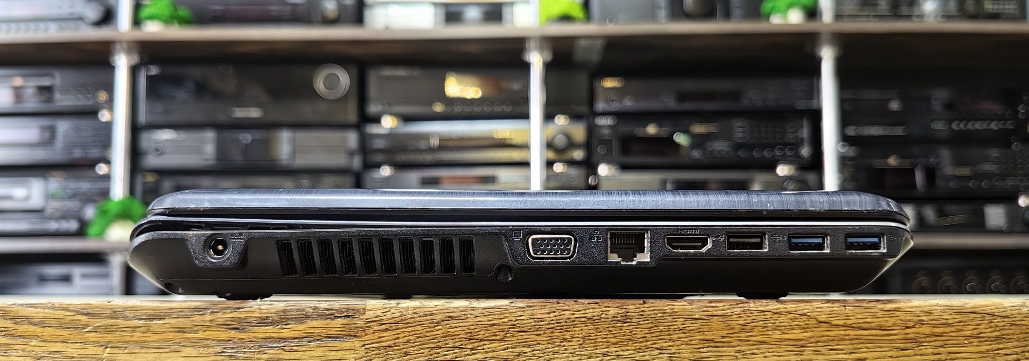 Ноутбук Medion MD 98770/i5-2430M/Ram 4Gb/HDD No/Video 1Gb