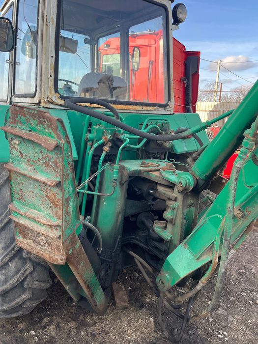 Продам екскаватор юмз 6 2200$