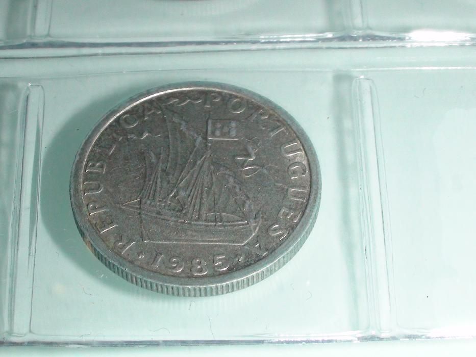 moeda 2 escudos e 50 centavos