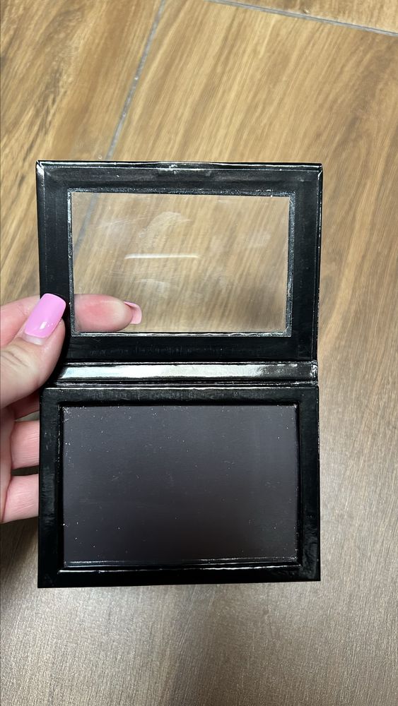 Magnetyczna paletka Nabla czarna klasyczna