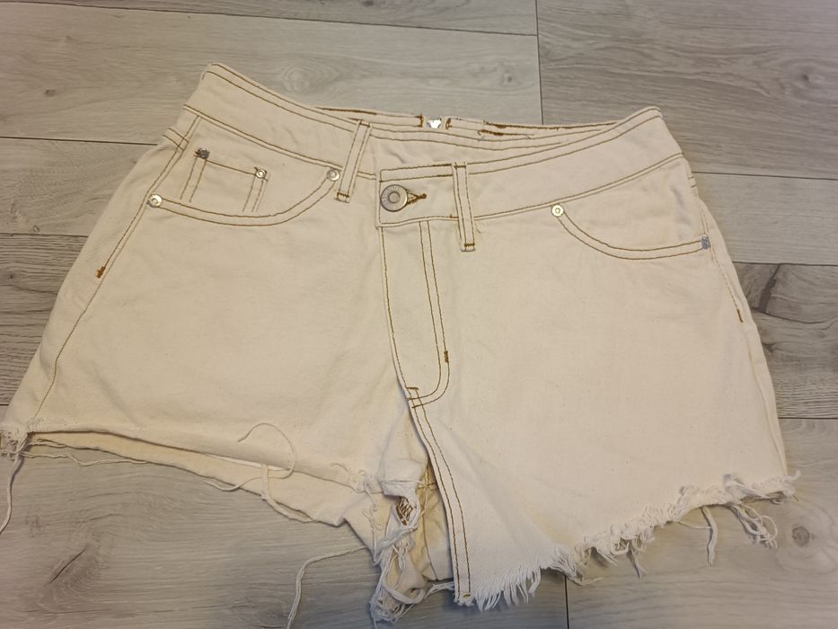 Spodenki szorty river island rozm. S-M