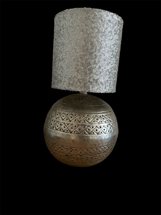 Lampa srebrna postarzana