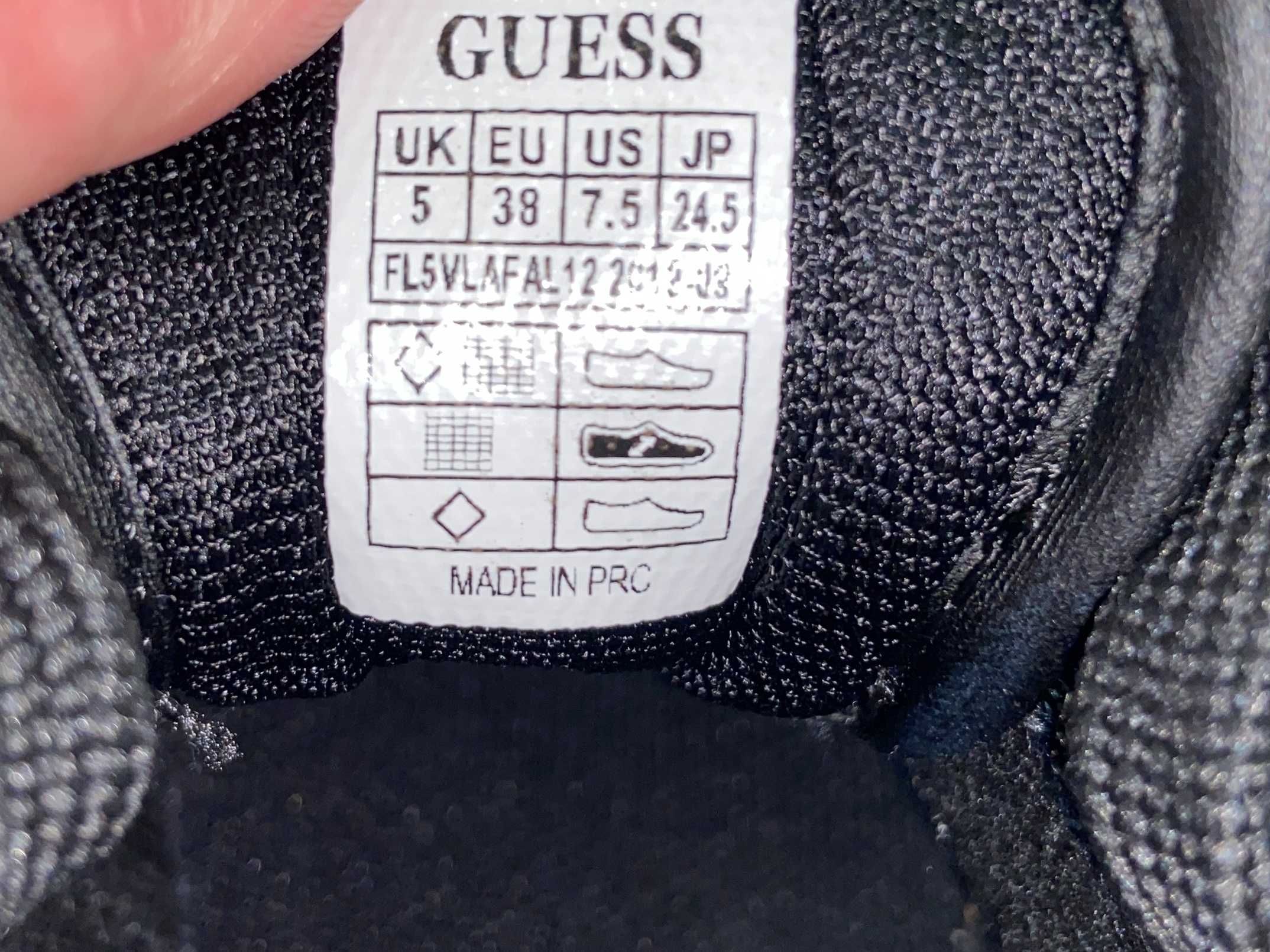 Легкі кросівки Guess, оригінал, р-р 38, устілка 24,5 см
