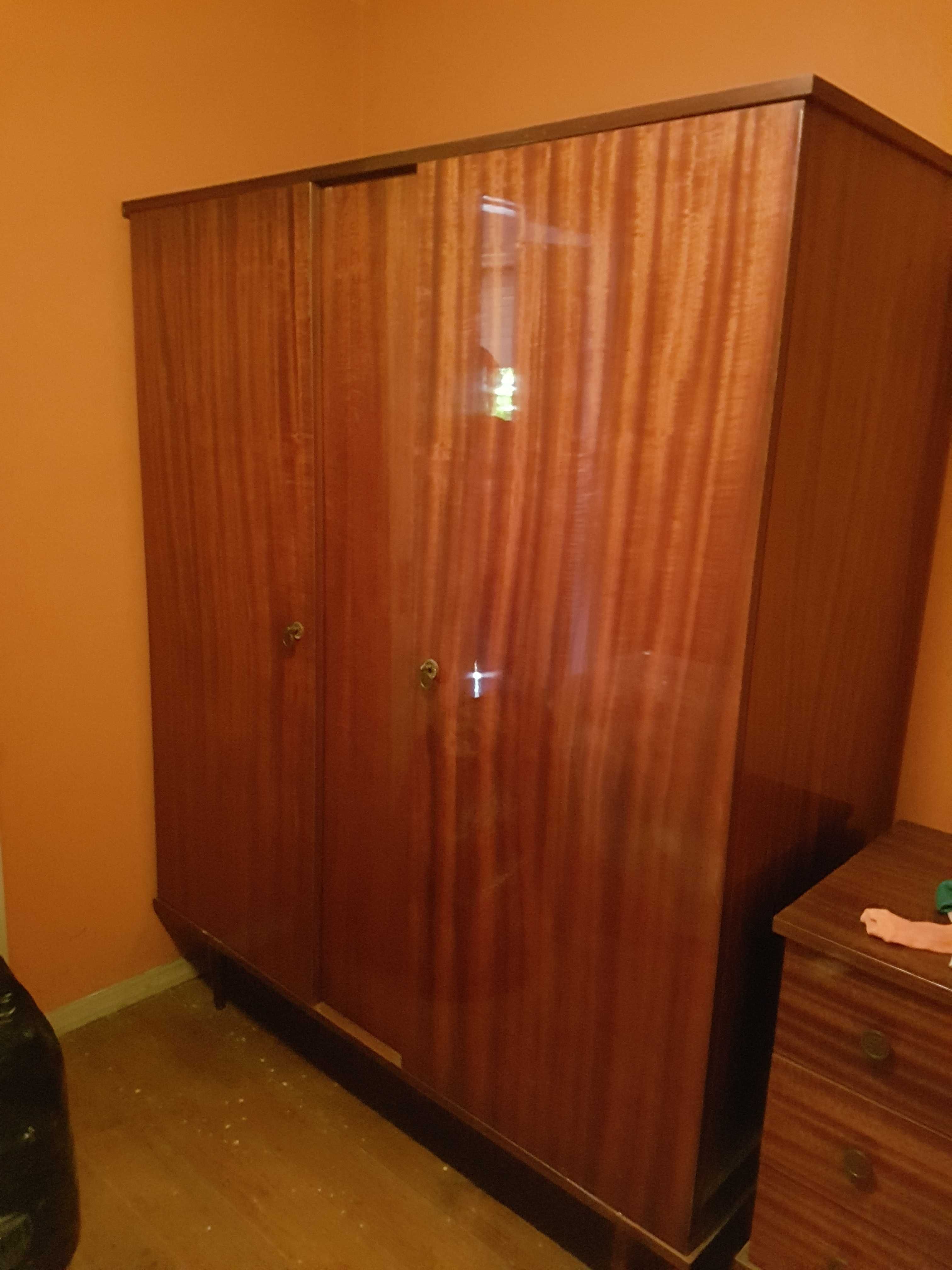 Mobilia de quarto de casal,como novo + ofertas