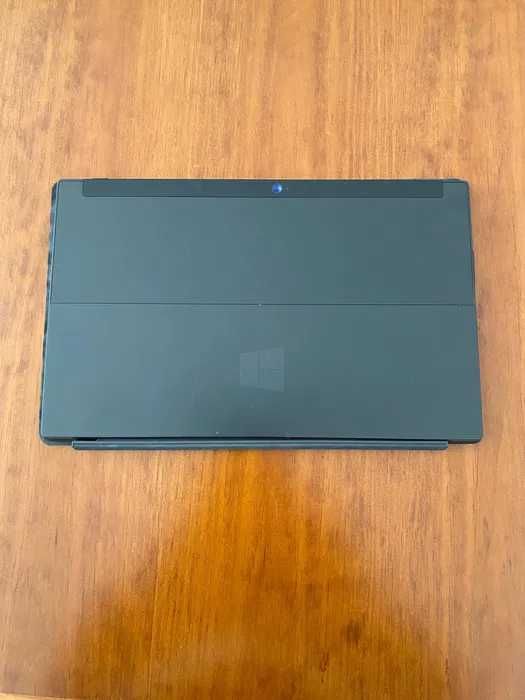 Surface RT 32GB com carregador e capa