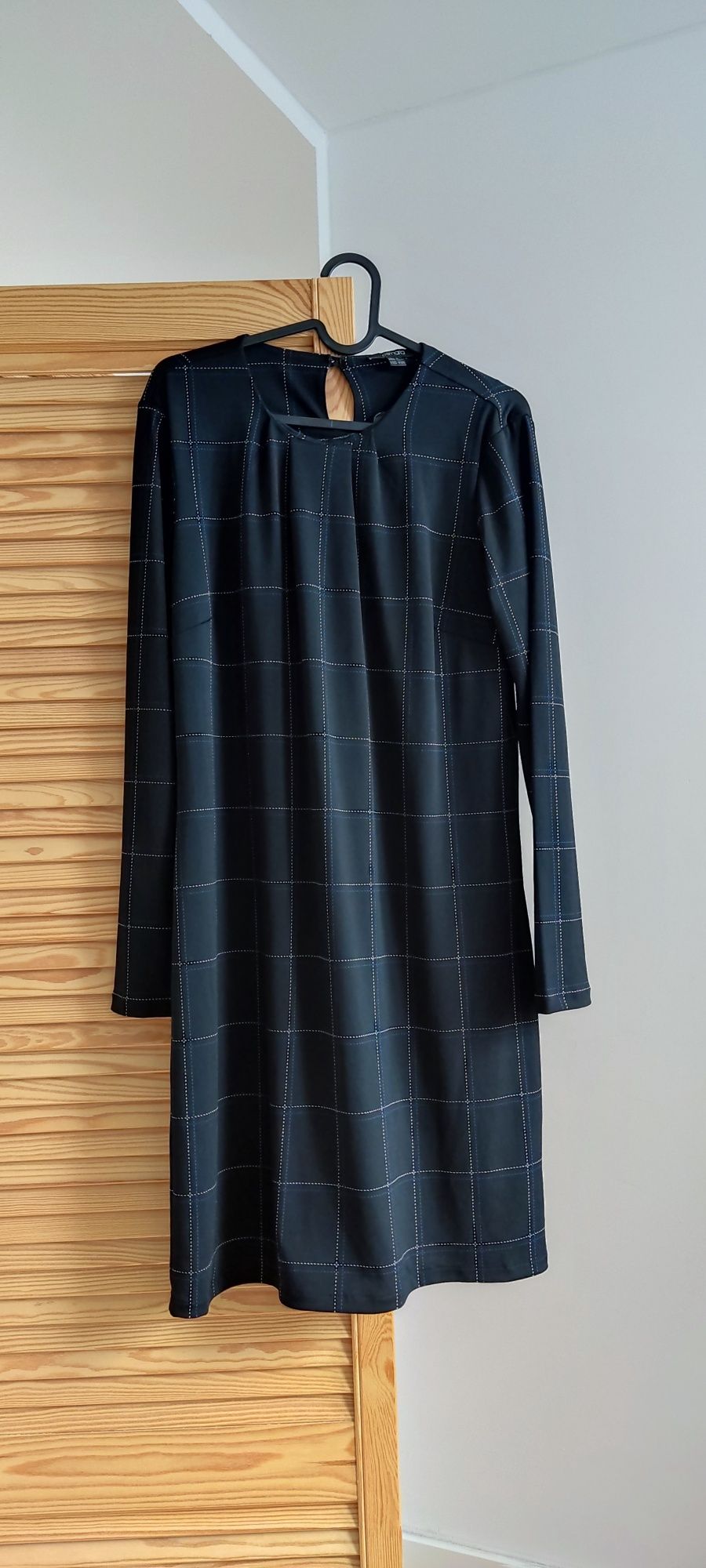 Sukienka w kratkę luźna oversize