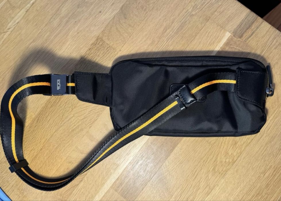 Bolsa cintura lumin,  tumi mclaren