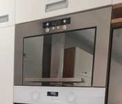 Kuchenka mikrofalowa Whirlpool AMW 410/IX do zabudowy.