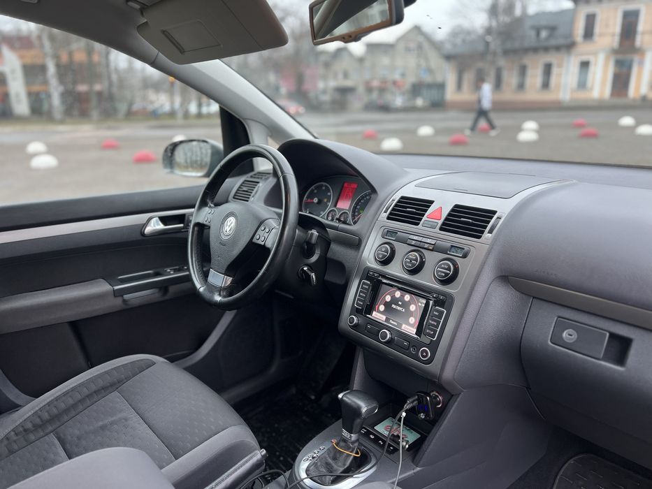 VW Touran 1.9 TDI на АКПП