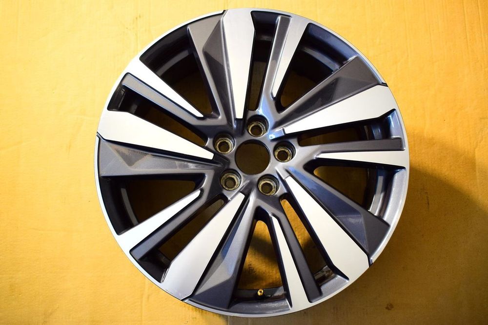 PEUGEOT 19 ,,GT Line 3008 5008 Oryginał