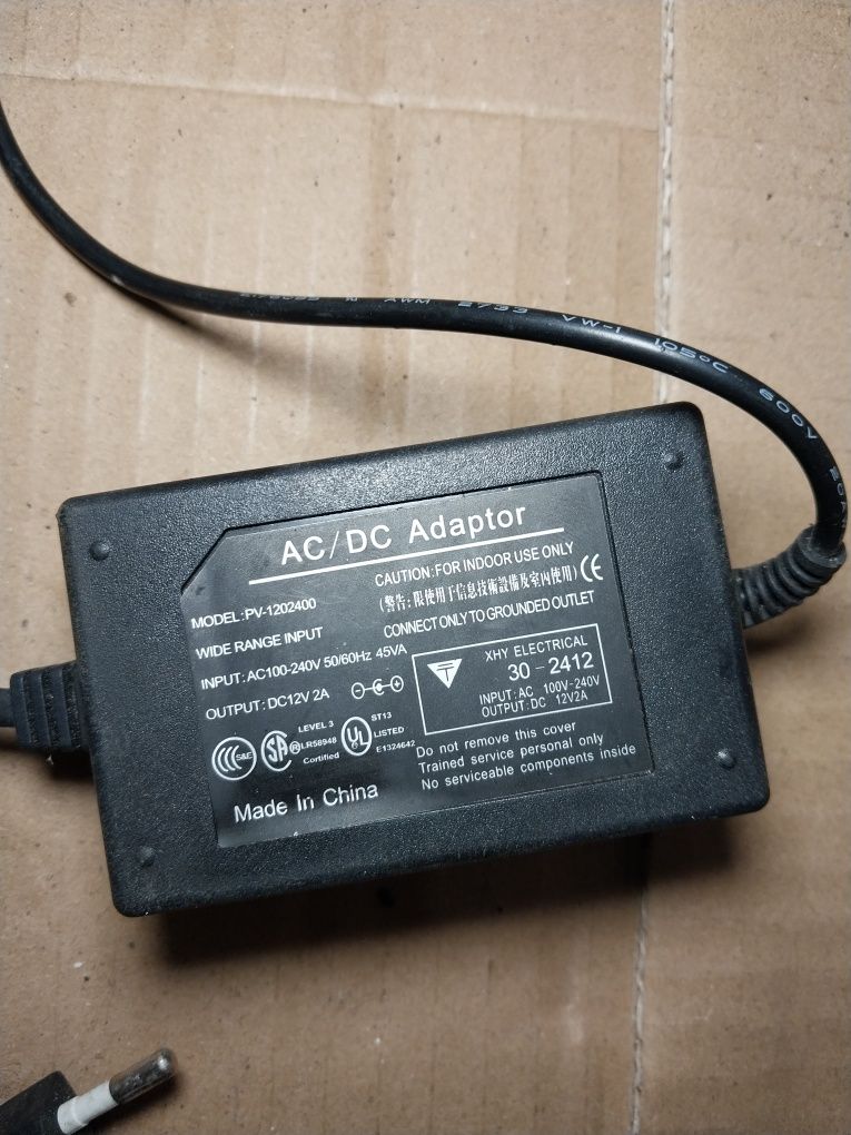 Блок живлення для ноутбука 12v 2A, 5.5мм роз'єм