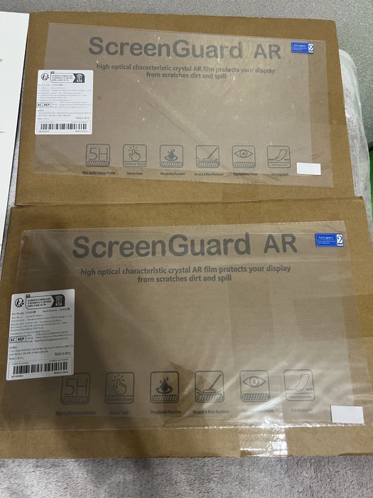 Захисна плівка на ноутбук