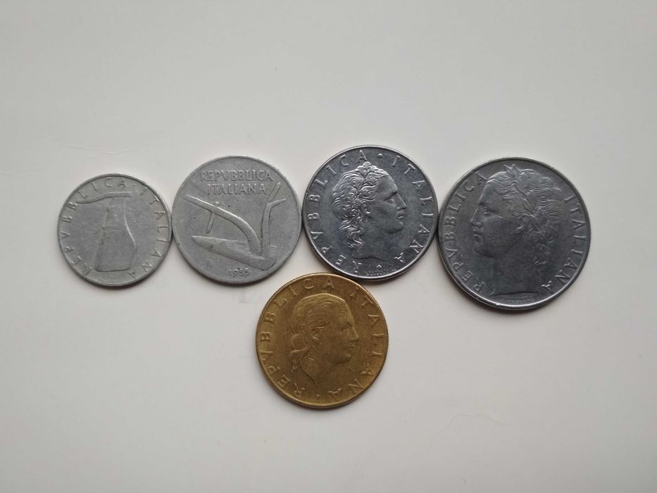 Монеты    Италии.