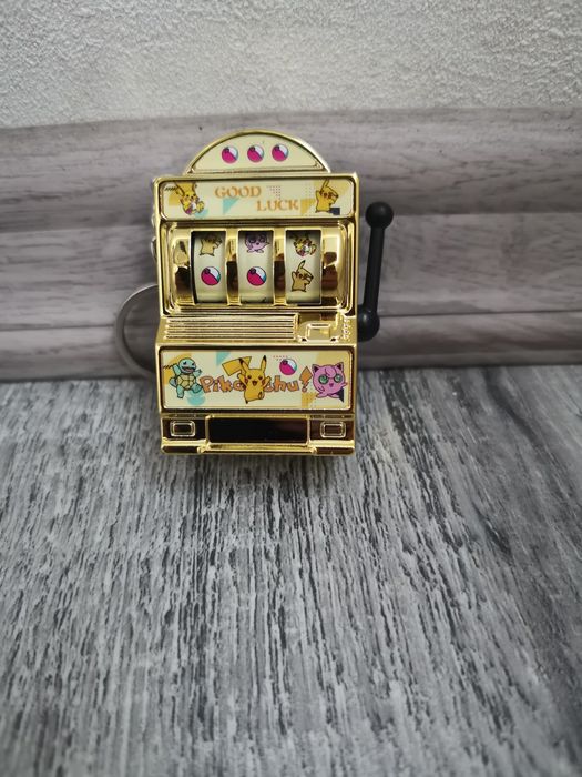 Игровой автомат "Pokemon" игрушка-брелок