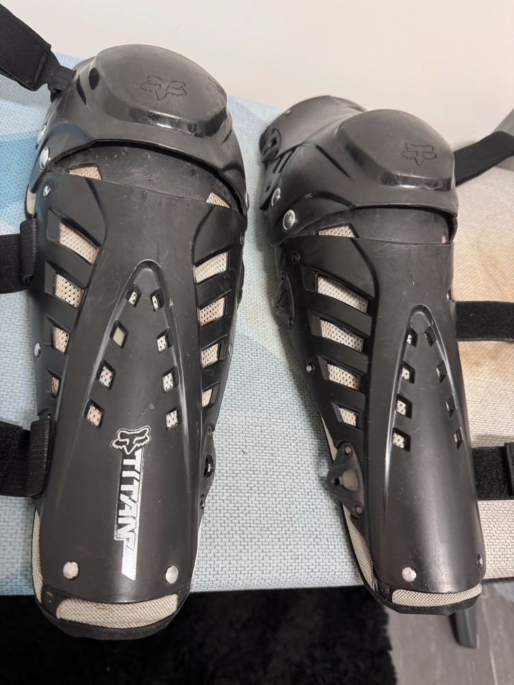 Botas enduro sidi / joelheiras Fox
