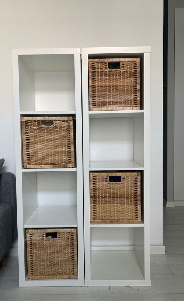 2 regały IKEA Kallax z 4 koszykami rattanowymi + szary koszyk GRATIS