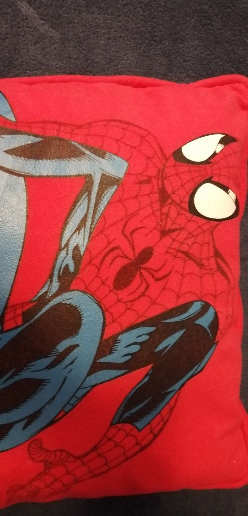 Milutka poduszka dekoracyjna Spiderman 40x40 Marvel
