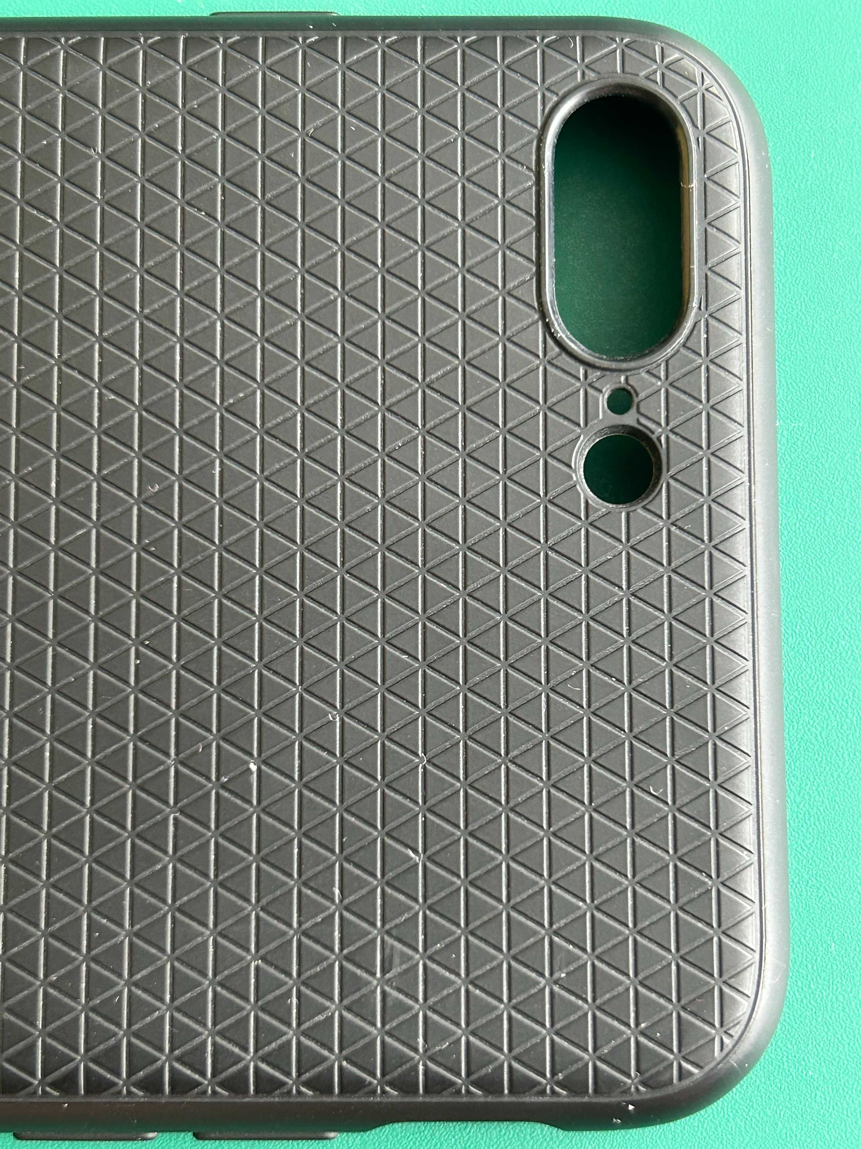 Plecki Spigen do iPhone 7 plus