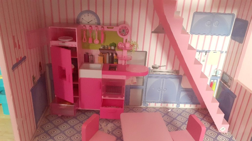 Domek dla lalek Barbie/ inne