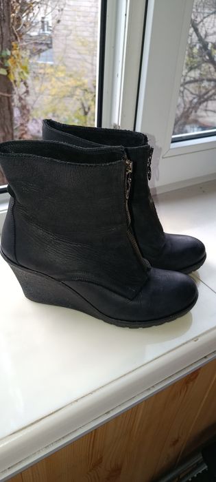 Шкіряні черевики