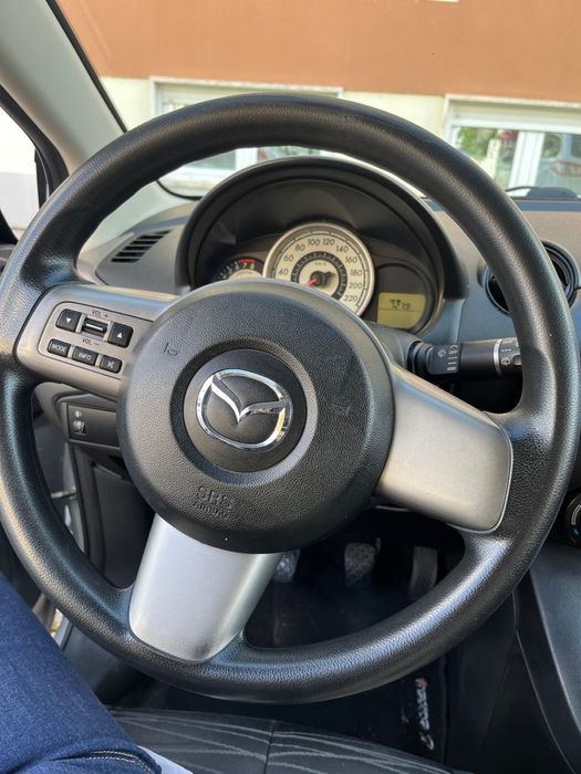 vendo mazda 2 2010
