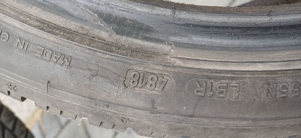 Dunlop Winter Sport 5.  225/40/18