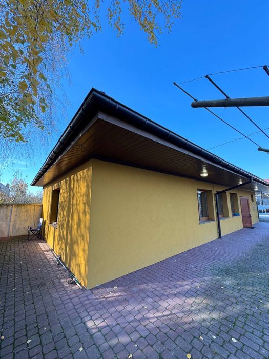 Продаж Комерційного Комплексу з СТО та Складськими Приміщеннями Фасад