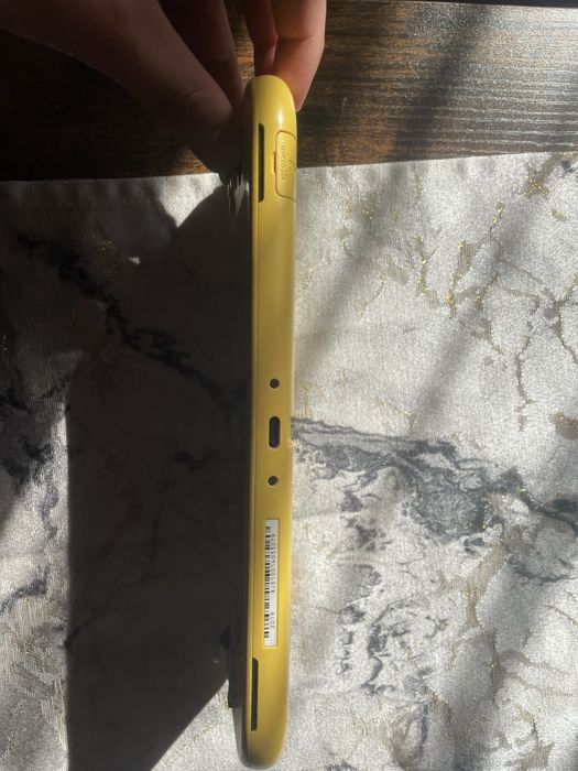 nintendo switch lite żółta+ 9 gier