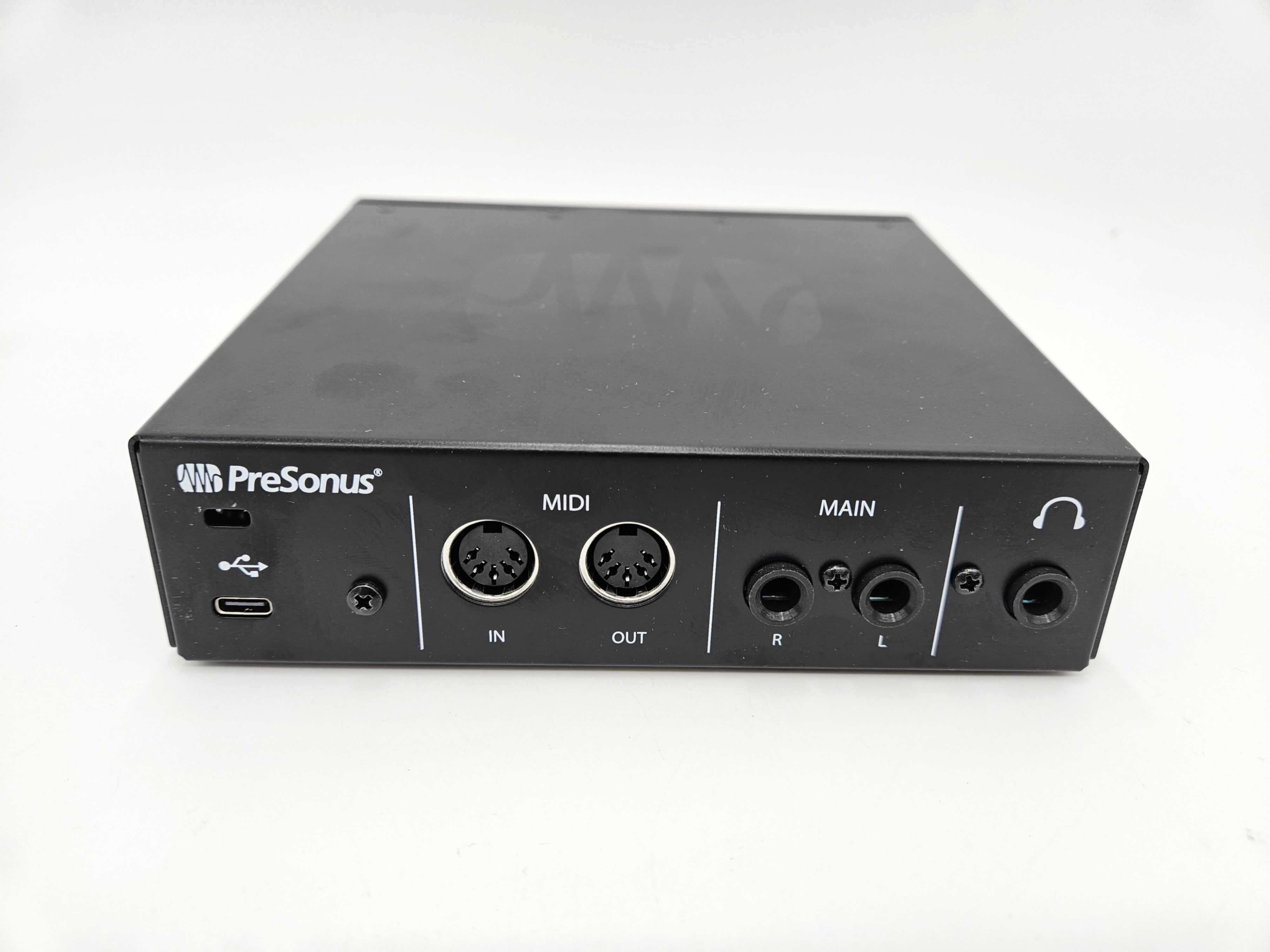 Presonus Revelator IO24, Interfejs Audio USB-C / MIDI z efektami