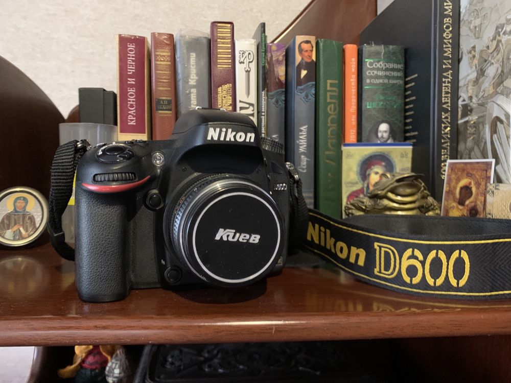 Продам Nikon d600 +helios 81H