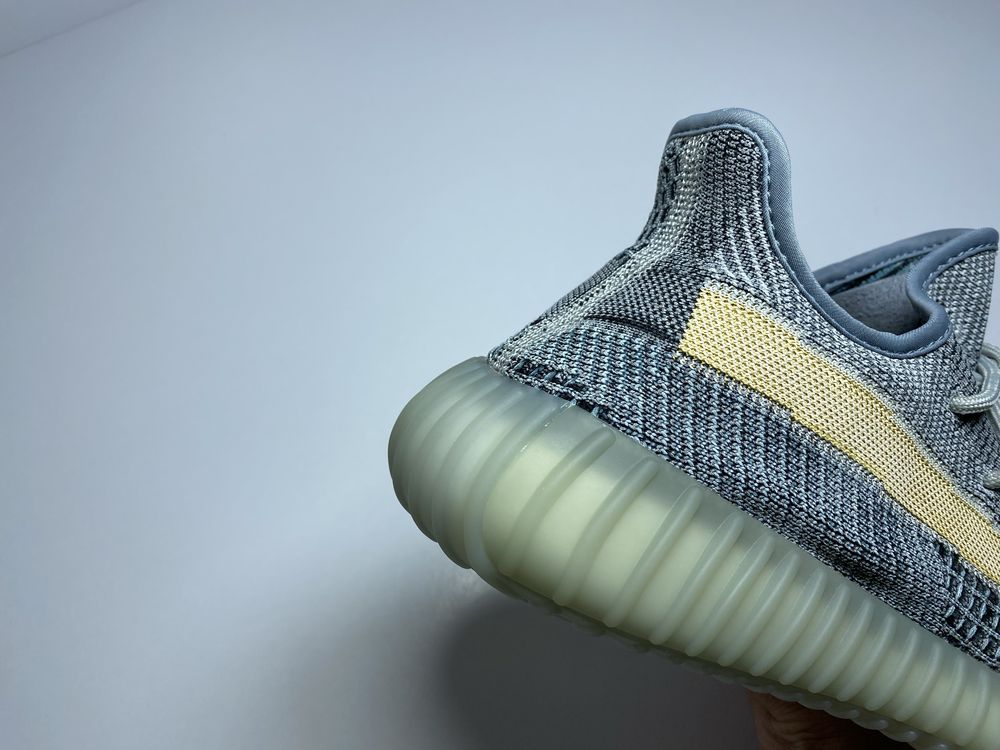 ОРИГІНАЛ 100% Кросівки ADIDAS YEEZY BOOST 350 V2 GY7657 (43-27.5см)