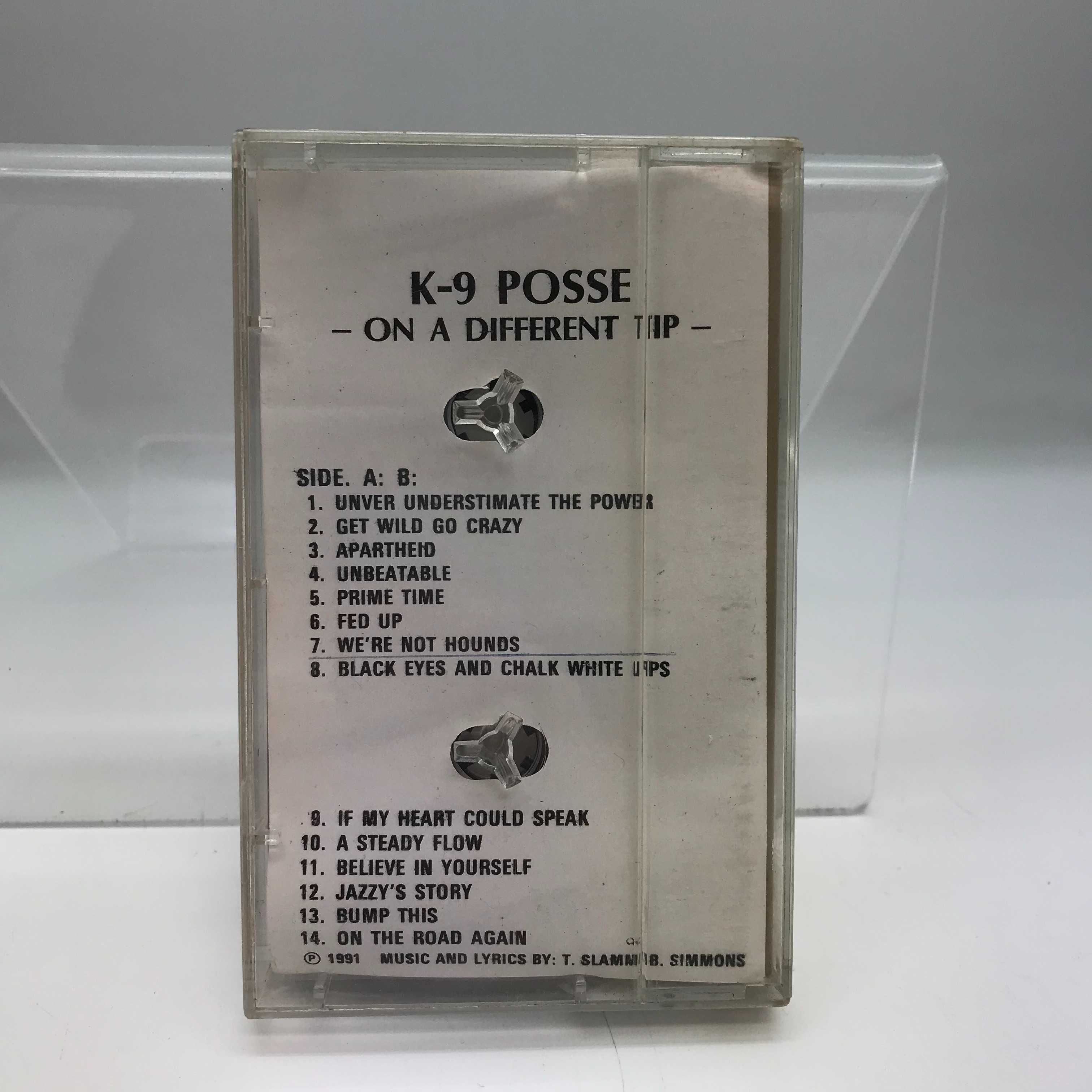 kaseta k-9 posse - on a diffrent tip (3044)