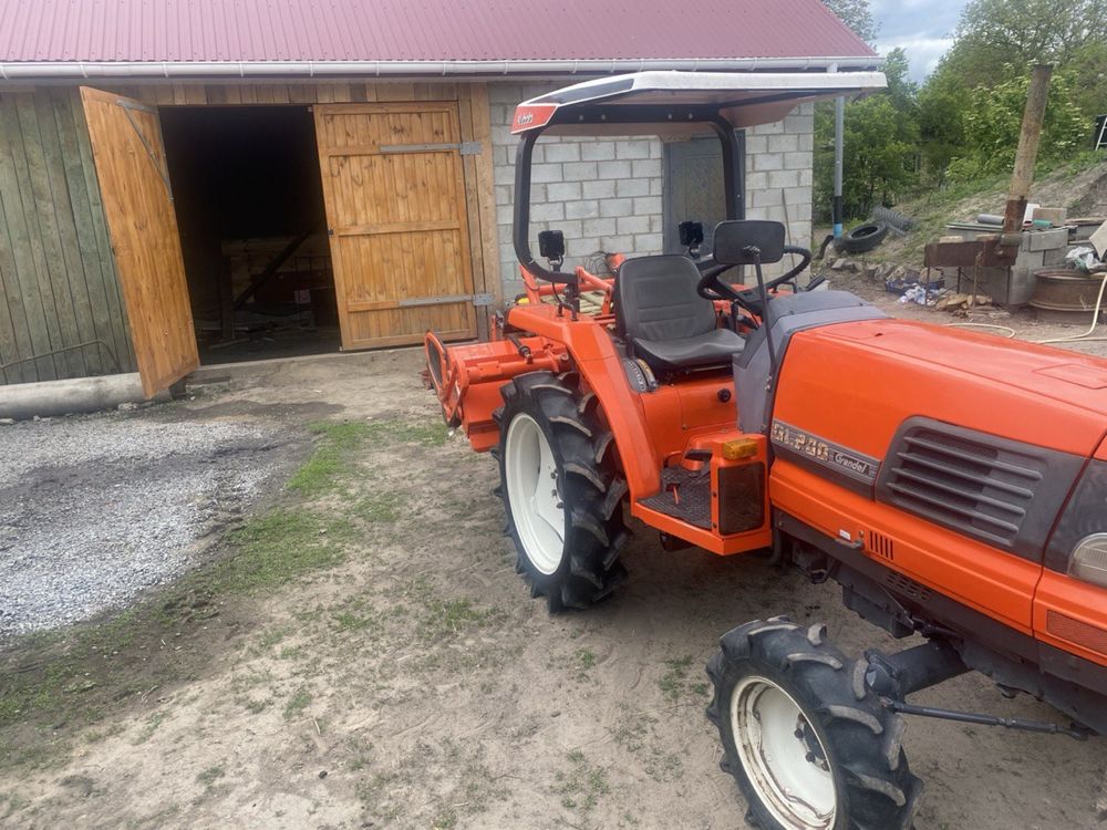 Мінітрактор KUBOTA GL200