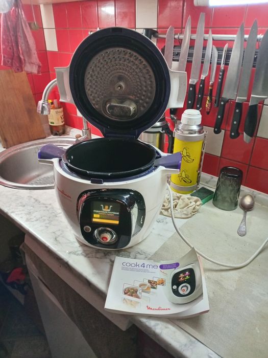 Мультиварка-скороварка Moulinex
Чиста! В чудовому стані. Все працює.