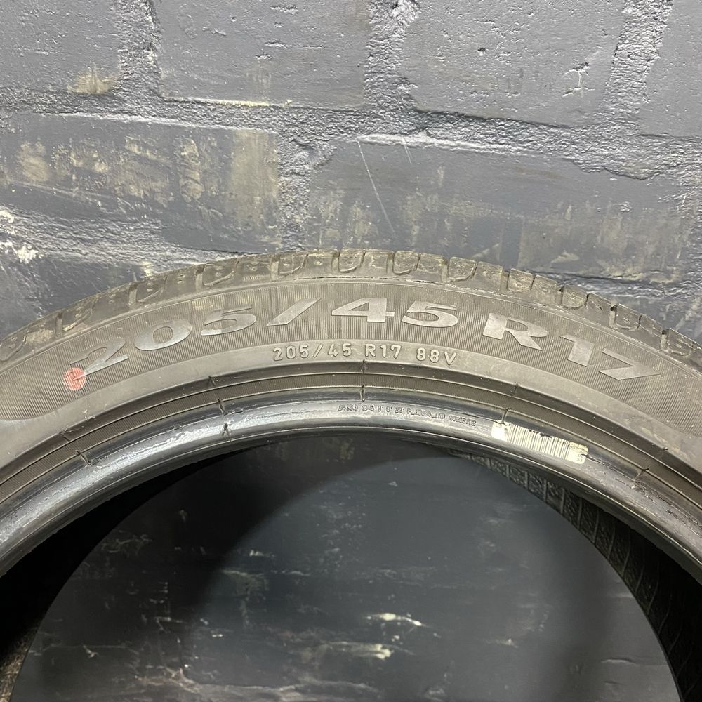 2шт пара літних шин 205/45 R17 Pirelli Cinturato P7