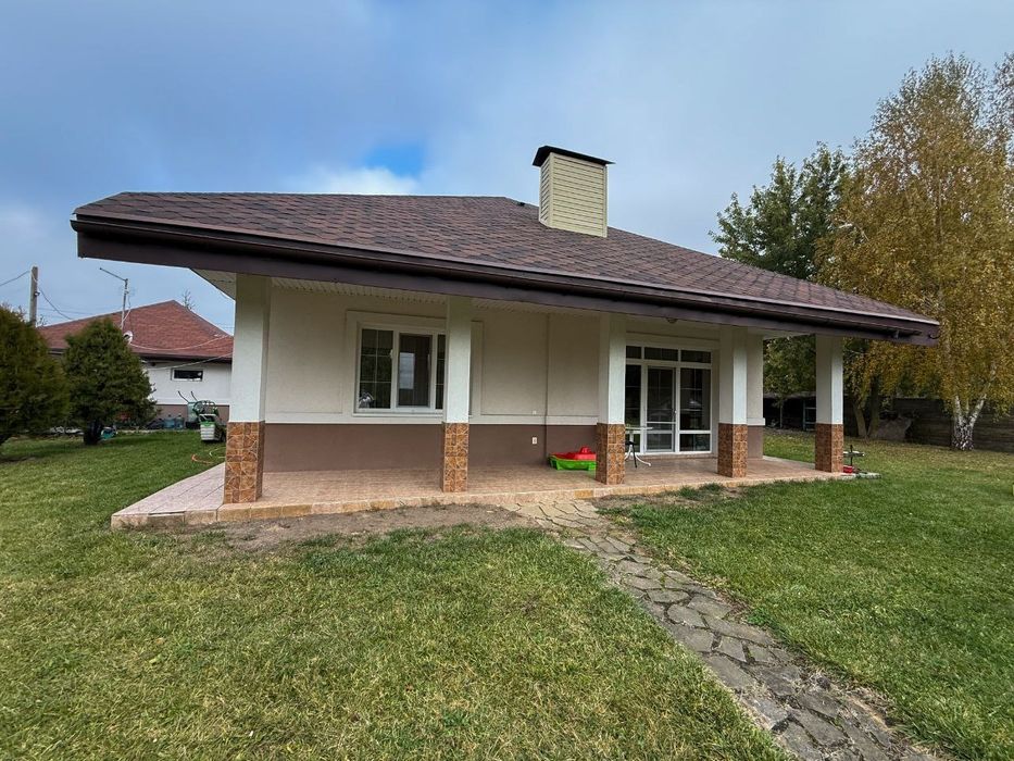 Будинок з ремонтом біля Рівного