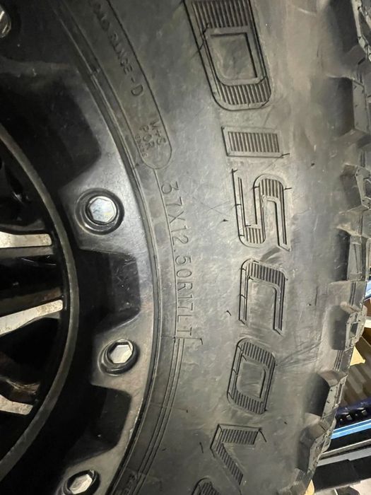 4 - PNEUS DISCOVER COOPER STT PRO 37X12.50 17 COM 95% DE PISO