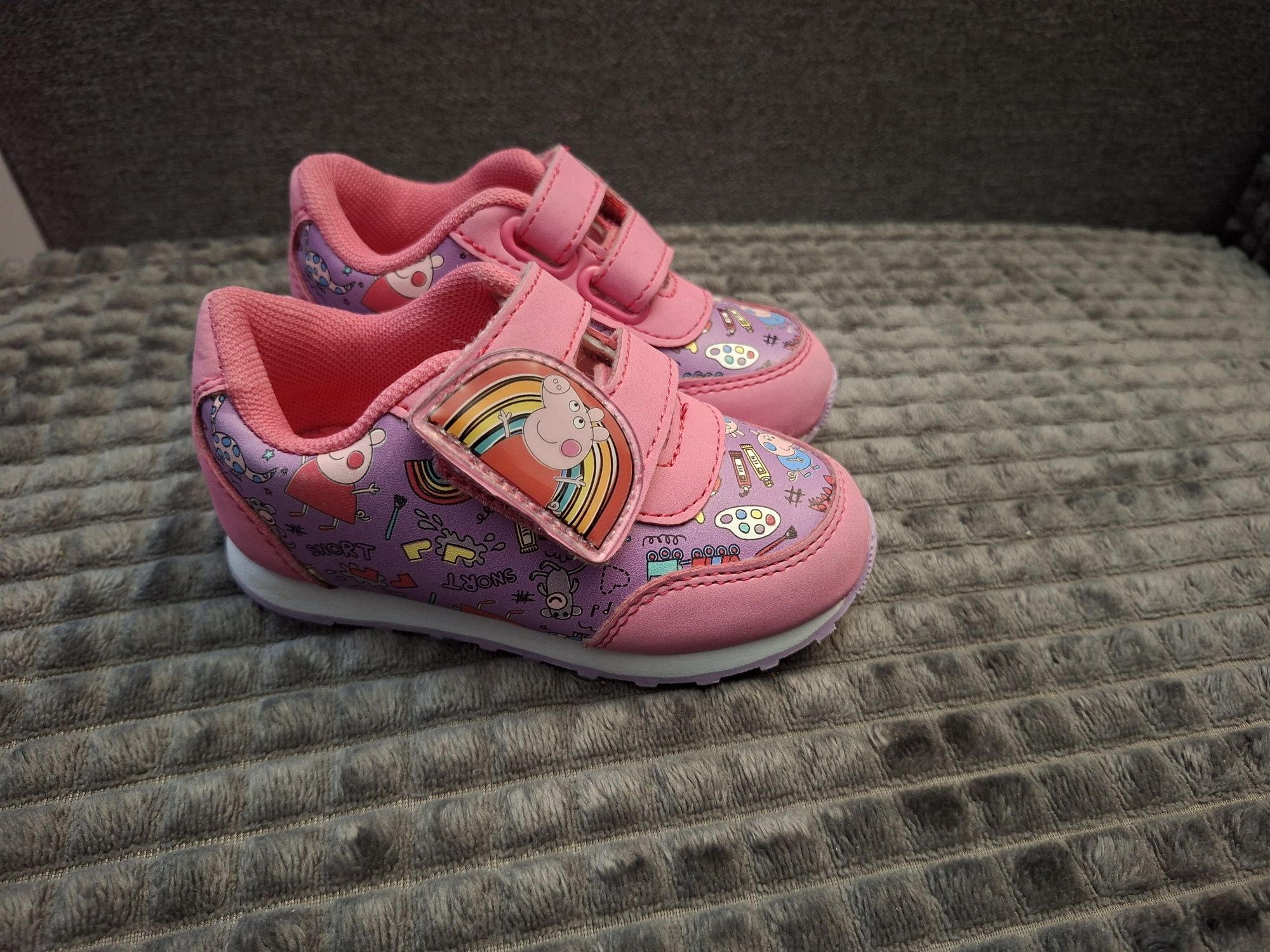 Adidasy Świnka Peppa rozmiar 22