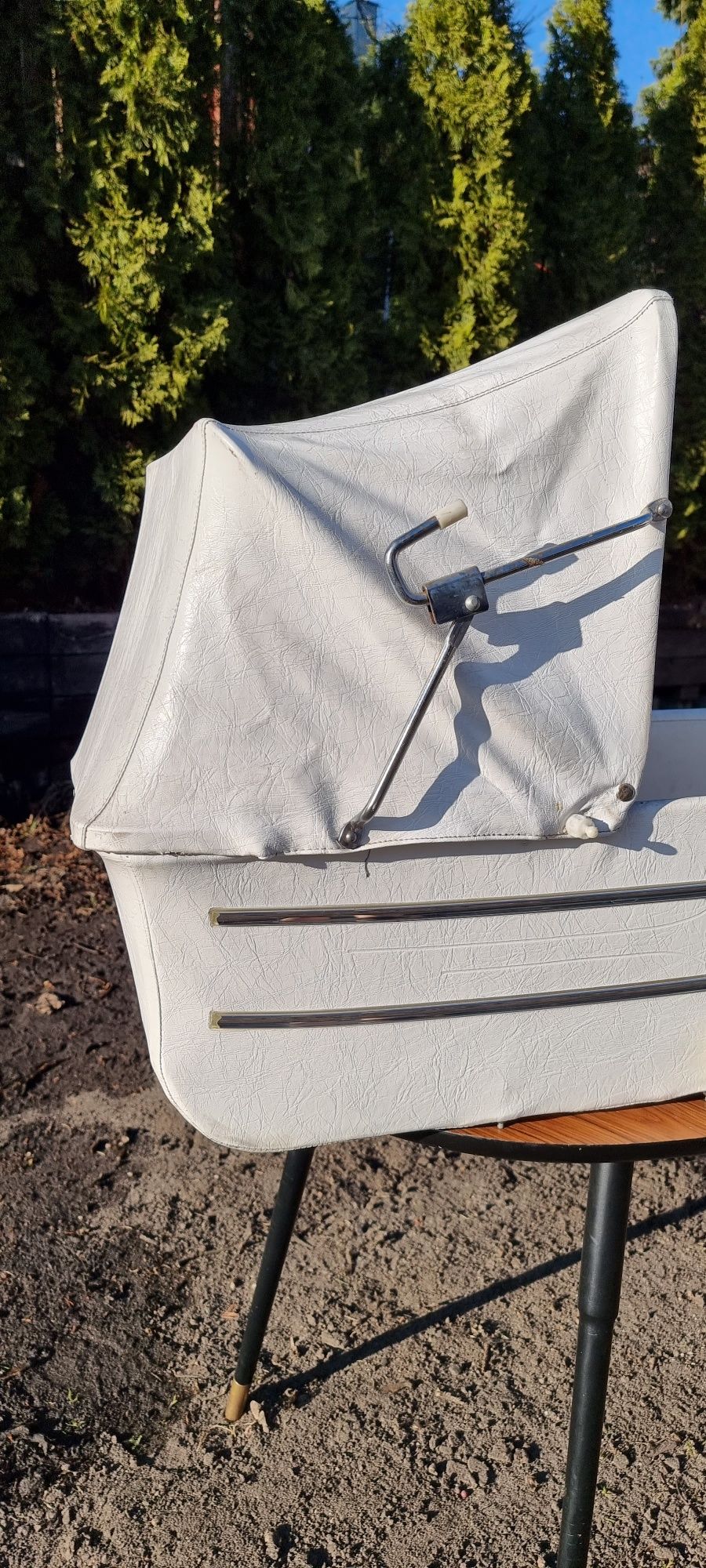 Biały Wózek gondola vintage retro prl