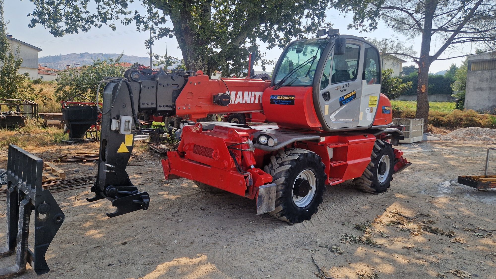 Empilhador Telescópico Rotativo Manitou MRT 2150