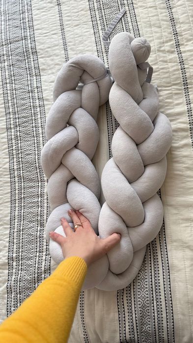 Косичка и бортик в дитяче ліжечко