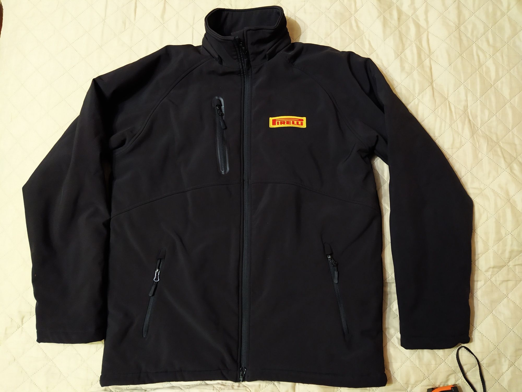 Новая куртка софтшельная Pirelli 52-54