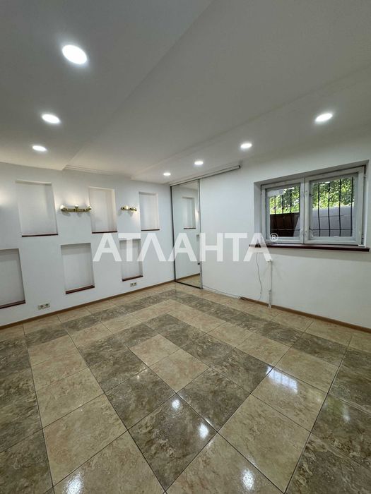 Продам Цокольное помещение Ремонт Шампанский пер Парк Победы Фонтан