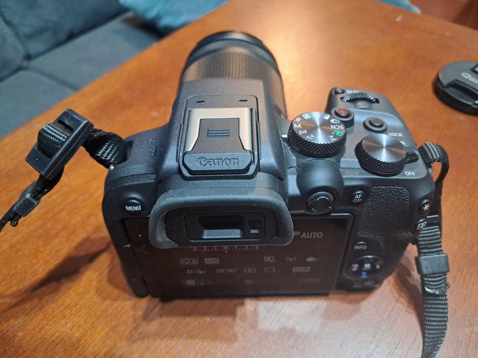 Canon r10 + Rf-s18-150 + rf 100-400