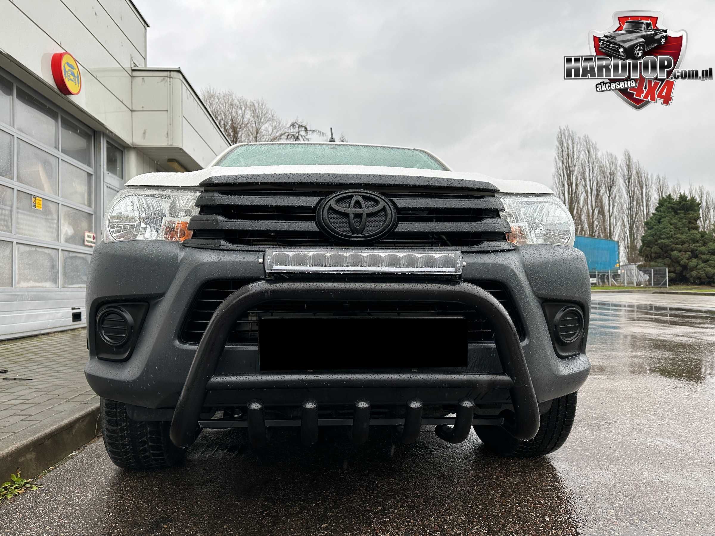 Orurowanie Toyota HILUX Kły Baranek Niskie Grill Czarne