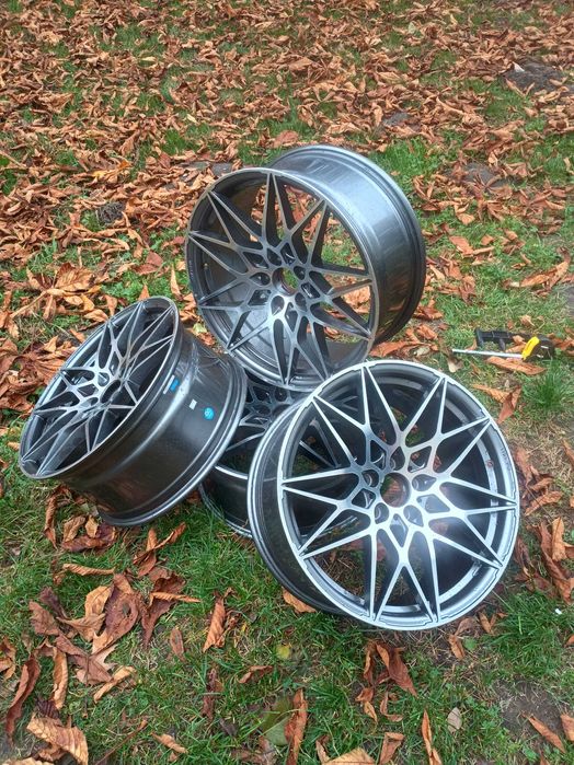 Felgi/kola  4szt MAM 19" 5x112, ET30, piasta 72.6 j,grafit/polysk