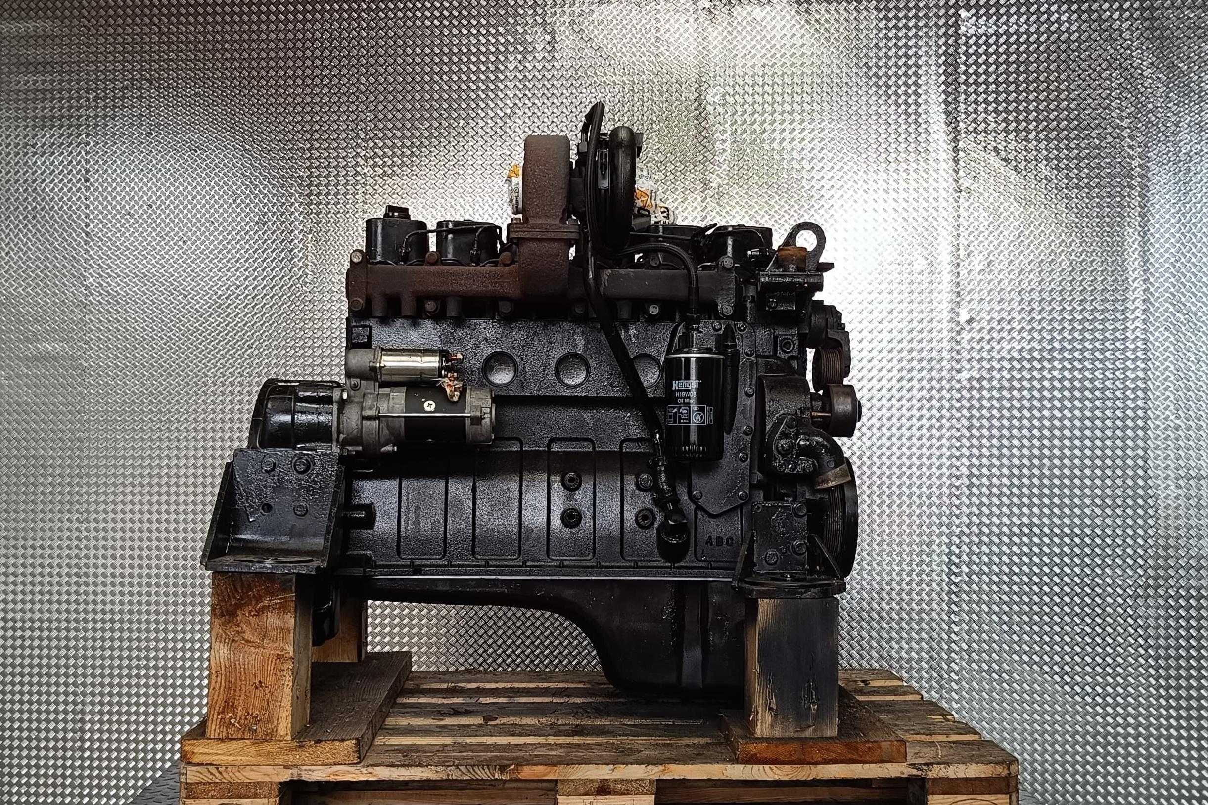 Silnik spalinowy - Case 6T-590